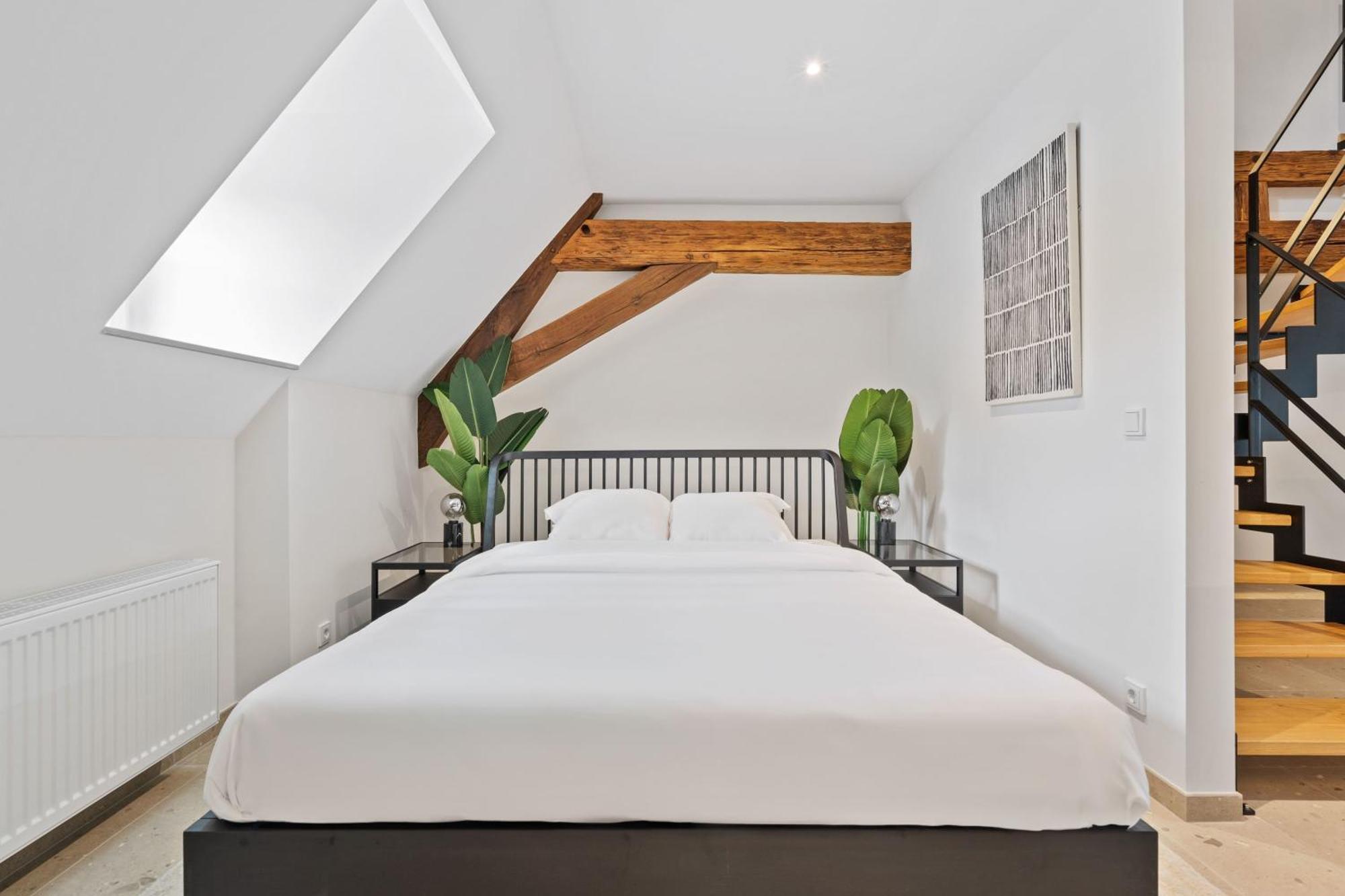 Elegant Clausen Apartment With King Bed & Wifi Lussemburgo Esterno foto