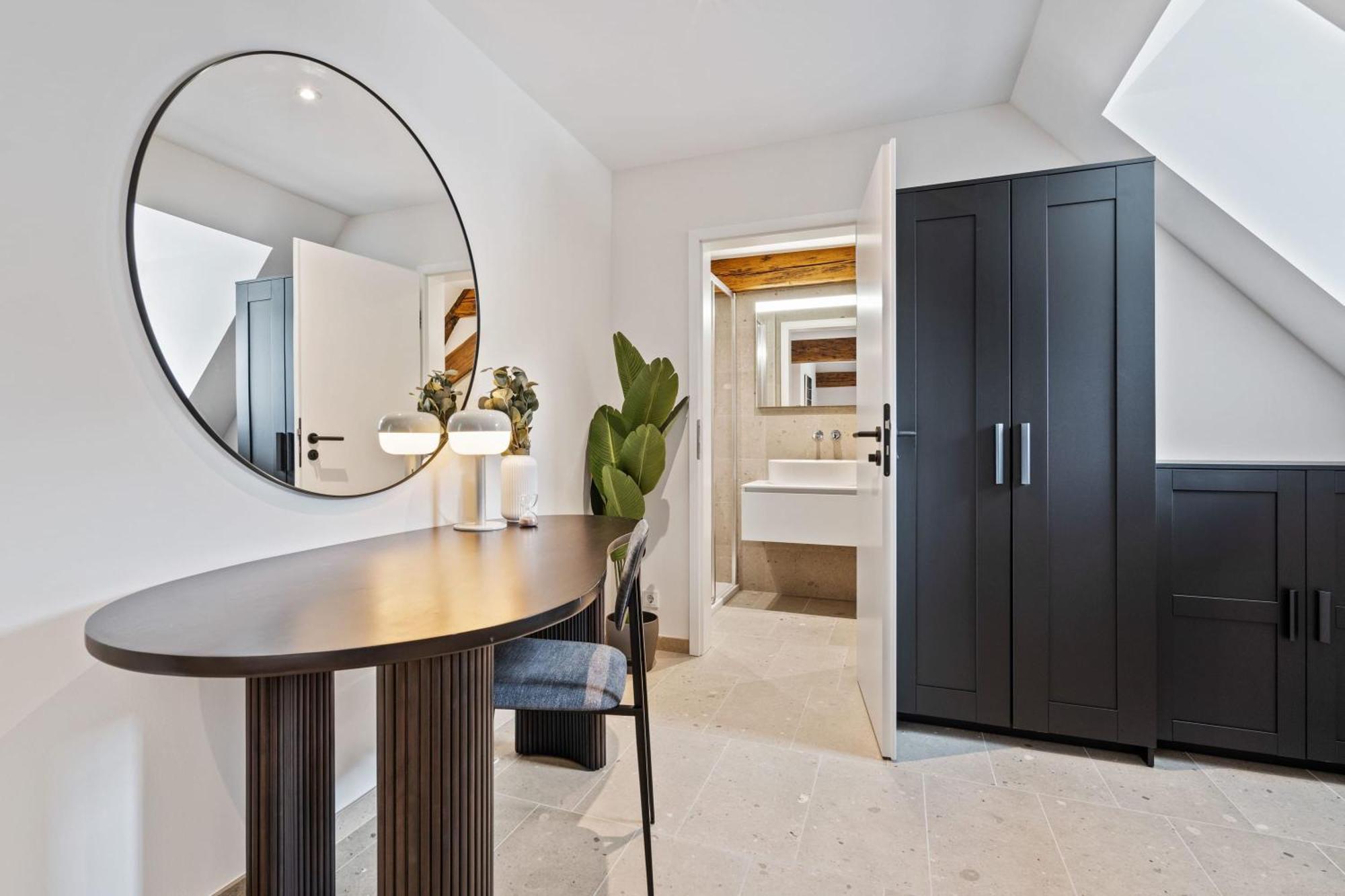 Elegant Clausen Apartment With King Bed & Wifi Lussemburgo Esterno foto
